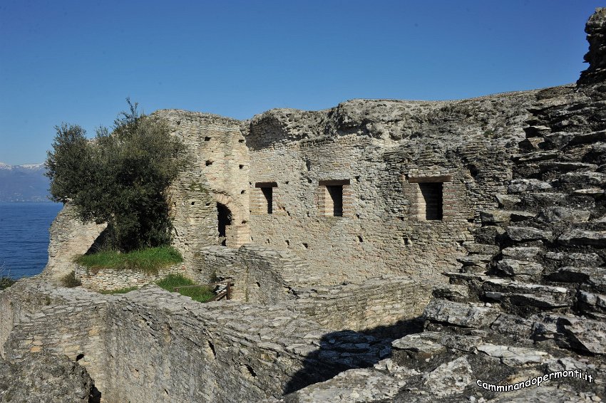 104 Grotte di Catullo.JPG